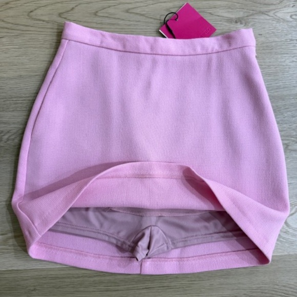Cultnaked Skort in Baby Pink. - Picture 4 of 4